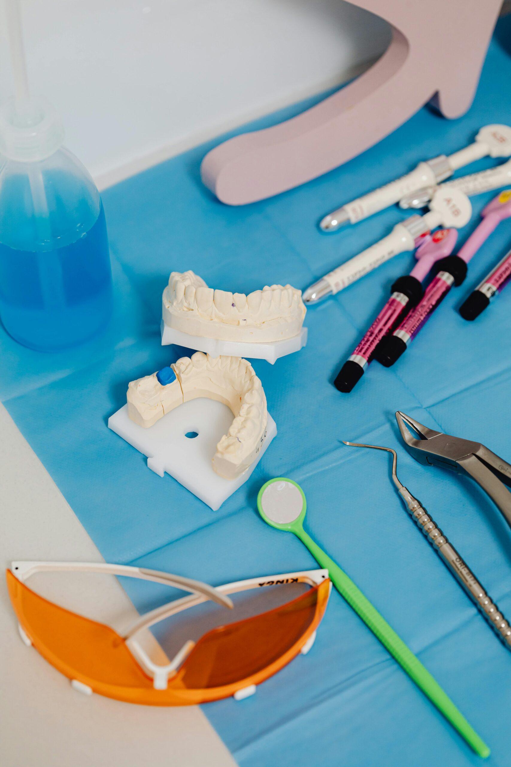 Crowns 1 Dental equipment to create a crown